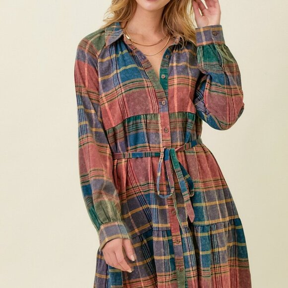 MYSTREE WASHED PLAID TIERED DRESS - Picture 3 of 8